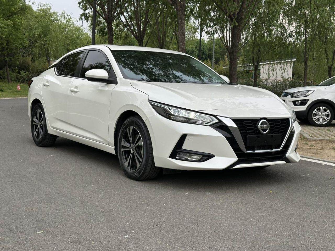 Nissan Sylphy 2022 — фото