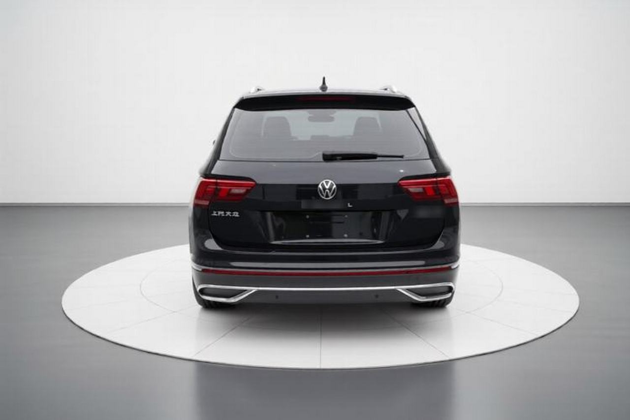 Volkswagen Tiguan L 2022 — фото