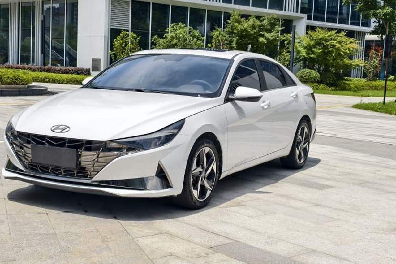 Hyundai Elantra 2021